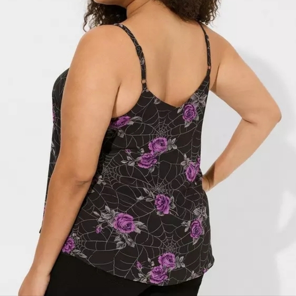 Torrid Sophie Chiffon Swing Cami - Rosey Webs Flioral Rich Black - Picture 4 of 6